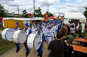 德国纽伦堡亚洲上文化节的“天国乐团”