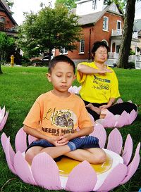 Image for article Canada : Falun Gong au 45ème Festival multiculturel de Kitchener-Waterloo