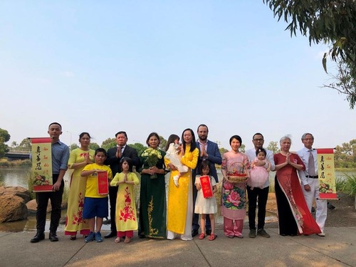 Image for article Australia: I praticanti della Falun Dafa vietnamiti augurano al Maestro Li un felice anno nuovo «ci sentiamo così benedetti!»