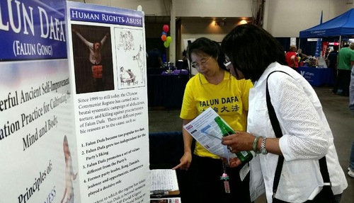 Falun Gong di “Taste of Dallas”