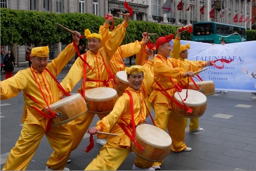 Image for article Celebrating World Falun Dafa Day in Ireland, Canada, the U.S., and Australia (Photos)