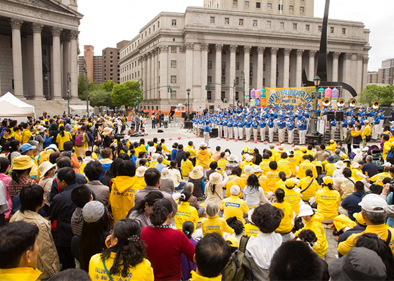 Image for article Music and Dance Performances Express Joy and Gratitude on Falun Dafa Day