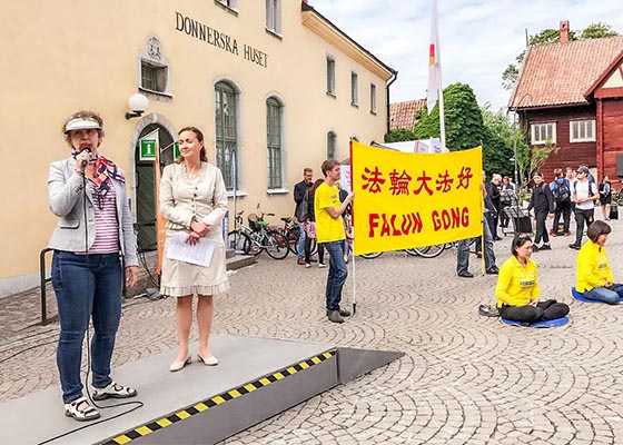Image for article Sweden: Members of Parliament Support Falun Gong at Almedalen Week