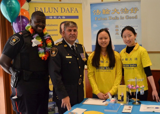 Image for article Ontario, Canada: Falun Gong Warmly Welcomed at York Regional Police Event