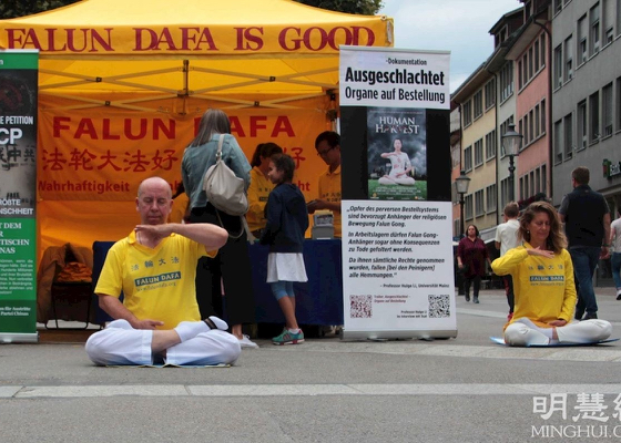 Image for article Winterthur, Switzerland: People Condemn the CCP Regime’s Ongoing Persecution Against Falun Dafa