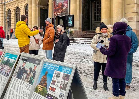 Image for article Stockholm, Sweden: Raising Awareness of the Persecution in Front of Nobel Prize Museum