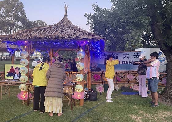 Image for article South Australia: Sharing Falun Dafa at Two Asian Festivals