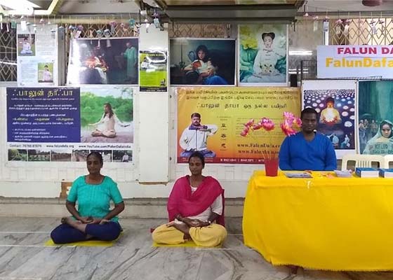 Image for article India: Falun Dafa a Major Draw at Two Major Book Fairs
