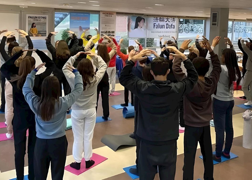 Image for article France: Middle School Students Learn Falun Gong
