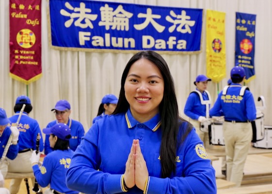 Image for article Canada: Members of the Tian Guo Marching Band in Montreal Thank Master and Wish Him a Happy Chinese New Year