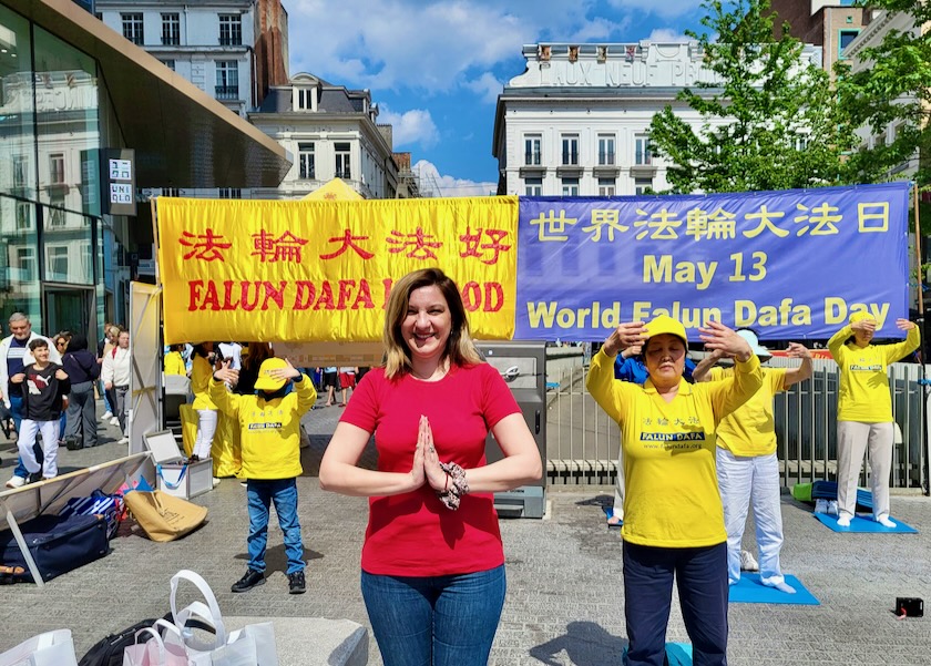 Image for article Belgium: People Experience the Tranquil Power of Truthfulness-Compassion-Forbearance at World Falun Dafa Day Celebrations