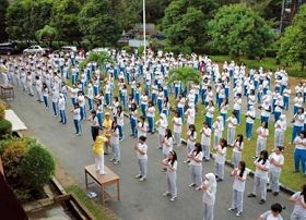 2011-12-4-cmh-Indonesia-high-school-02--ss.jpg