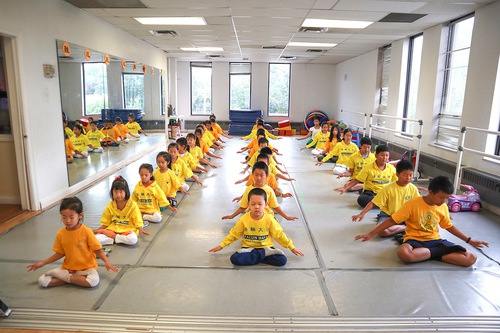 Image for article Toronto, Canada: Students Thrive in Minghui Summer Camp’s Pure Environment