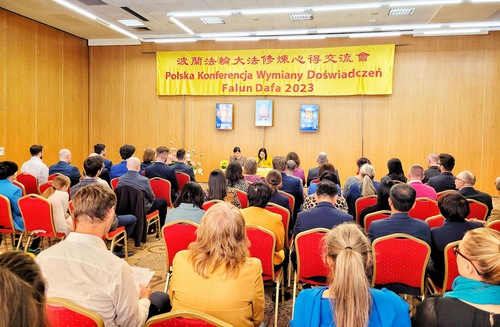 Image for article Varsóvia, Polônia: Conferência de compartilhamento de experiências do Falun Dafa promove aprimoramento do cultivo