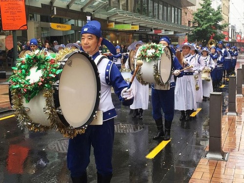 Новая Зеландия, Фалуньгун, парад