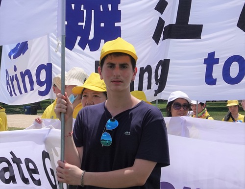 https://en.minghui.org/u/article_images/2021-7-17-washington-dc-720-parade_14.jpg