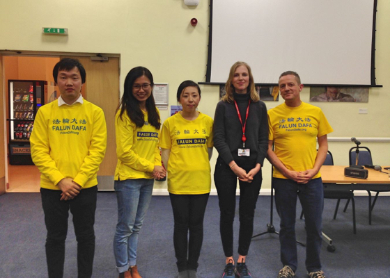 Image for article London: Introducing Falun Dafa at Campus Interfaith Activity