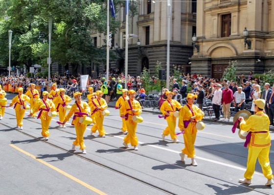 Image for article Melbourne, Australia: “A Peaceful Energy” at the Australia Day Parade