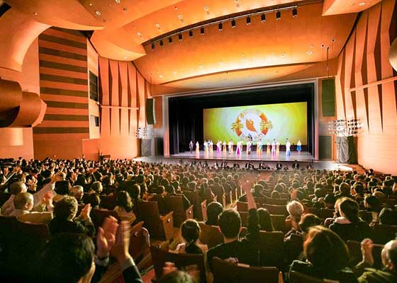 Image for article Shen Yun Elevates Morality and Traditional Values in South Korea