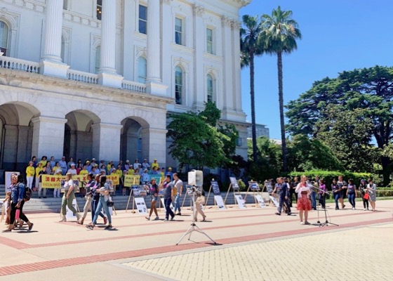 Image for article California: Practitioners Hold Events Calling to End Twenty Years of Persecution