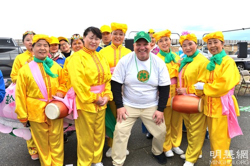 Image for article Keansburg, New Jersey: Falun Dafa Group Gives “Dazzling Performance” at St. Patrick’s Parade