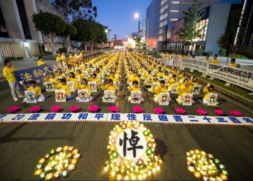 Image for article Los Angeles: Candlelight Vigil Commemorates the Lives of Falun Gong Practitioners Killed During the 23 Years of Persecution
