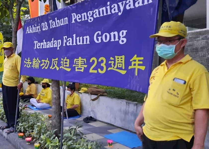 Image for article Indonesia: Falun Dafa Practitioners Peacefully Appeal for the Persecution in China to End