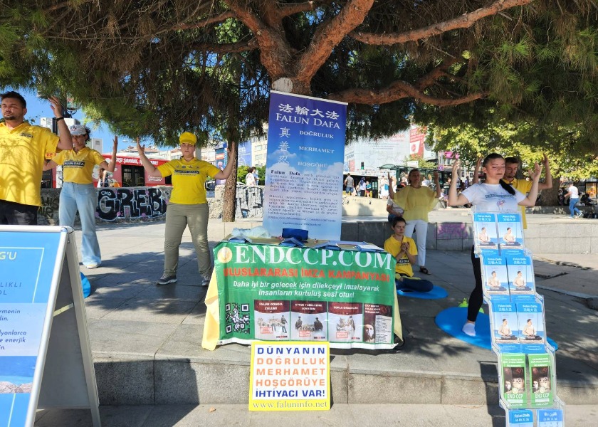Image for article Istanbul, Turkey: Raising Awareness of the Chinese Communist Regime’s Persecution