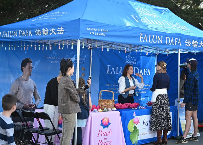 Image for article Australia: People Sense Falun Dafa’s Peaceful Power