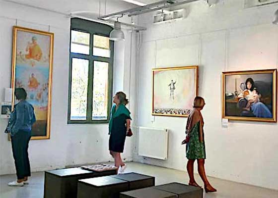 Image for article Toulouse, France: “Art of Zhen Shan Ren” Exhibition Touches Viewers' Hearts