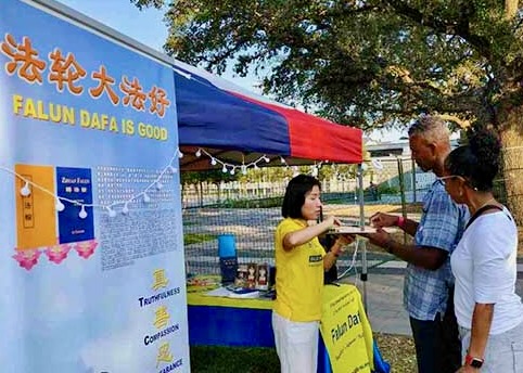 Image for article Texas: Falun Dafa at Houston Black Heritage Fest