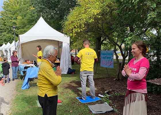 Image for article Quebec, Canada: Falun Dafa Joins Multiple Community Events
