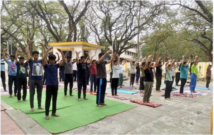 Image for article Nagpur, India: College Students Benefit from Learning Falun Dafa