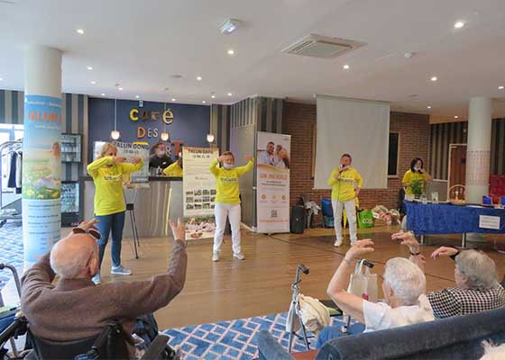 Image for article Introducing Falun Dafa to a Care Home in Drancy, France