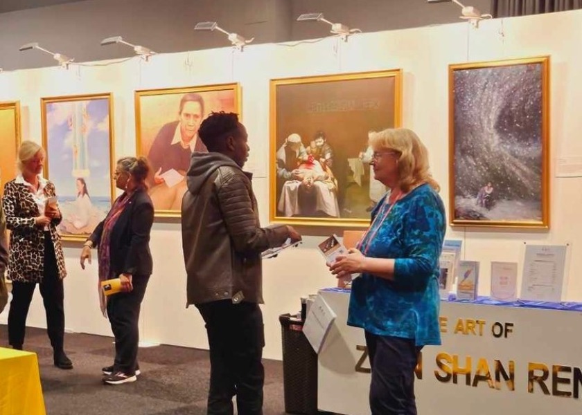 Image for article Sweden: The Art of Zhen Shan Ren Exhibit Touches People’s Hearts