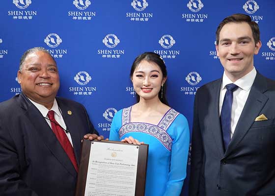 Image for article Proclamations from Various Countries Welcome 2025 Shen Yun Performing Arts: Tickets Sold Out in Many Cities