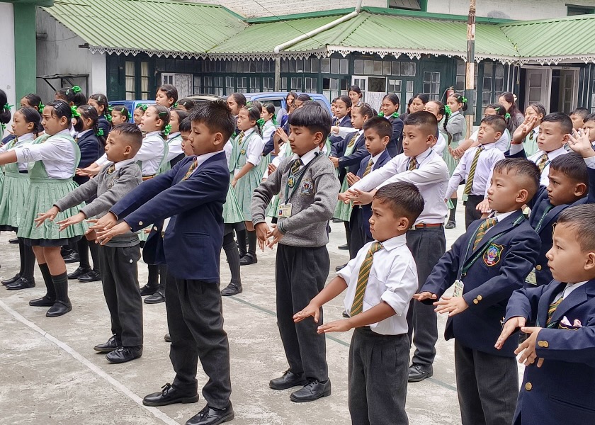 Image for article India: Introducing Falun Dafa in Remote Villages and Schools