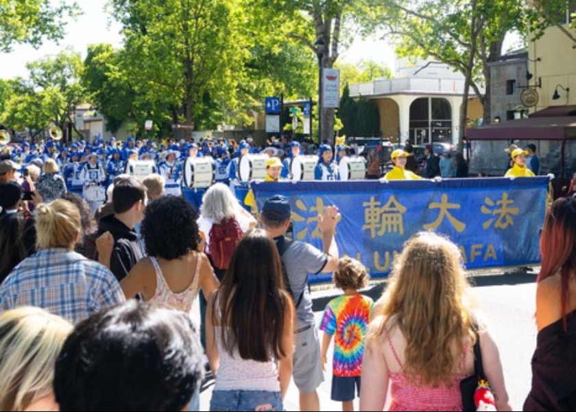 Image for article California: Falun Dafa Core Values Praised During UC Davis Picnic Day Parade