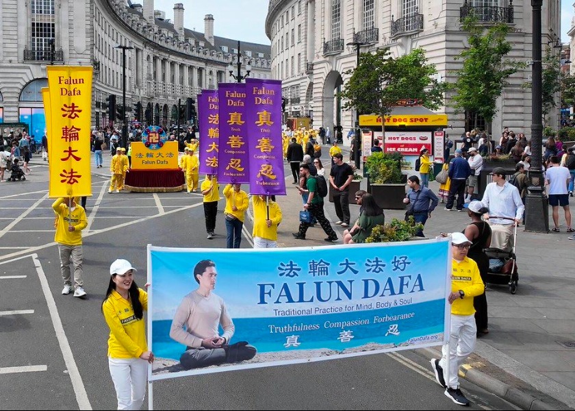 Image for article London, U.K.: Grand Parade and Rally Celebrates World Falun Dafa Day